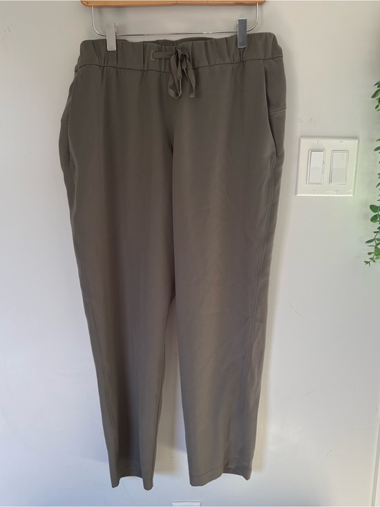 lululemon athletica Pants - Lululemon On the Fly 7/8 Pant *Woven Size 12
